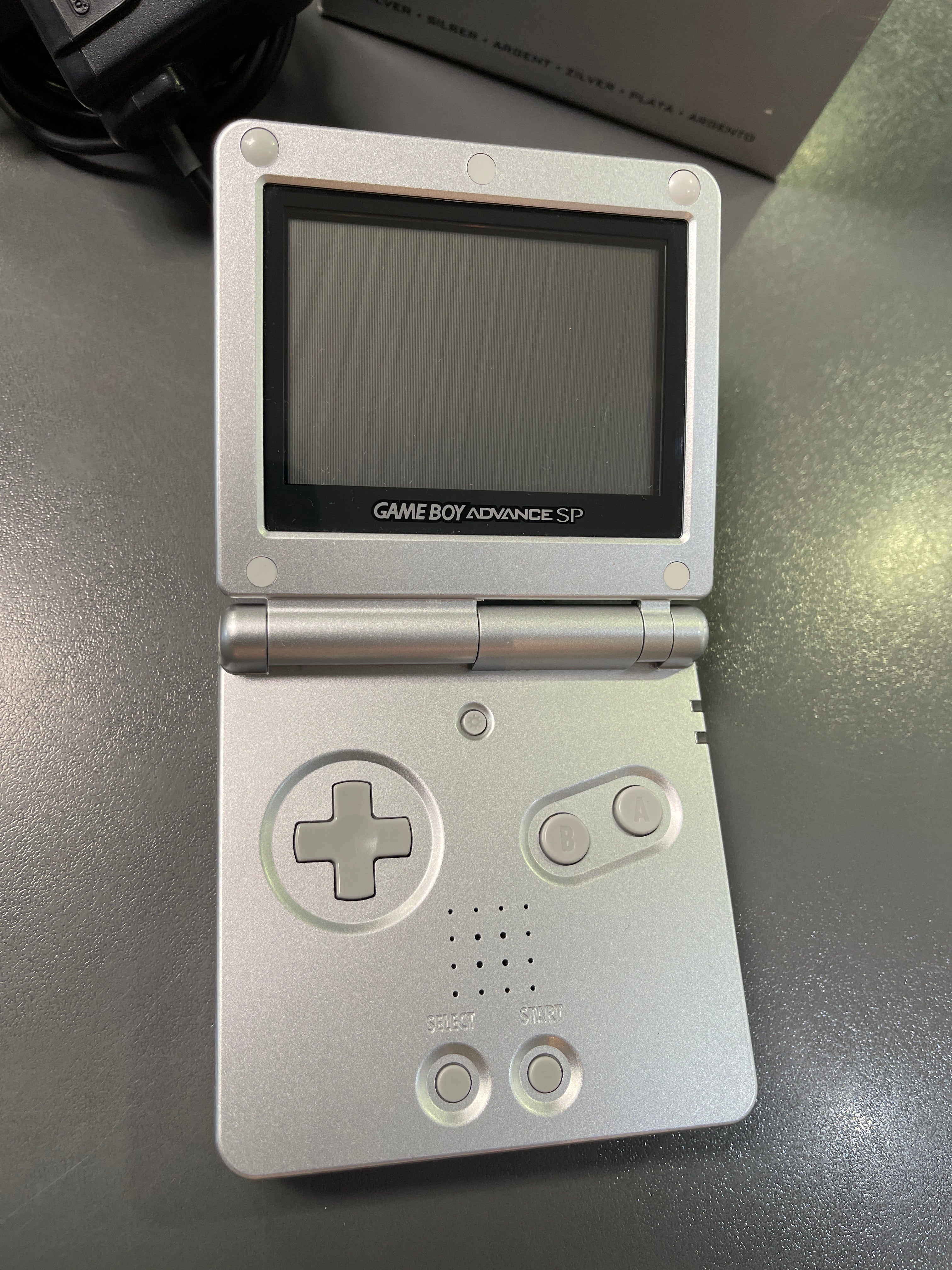 Nintendo Game Boy Advance SP - Silber mit Netzteil OVP mit Anleitung  gebraucht