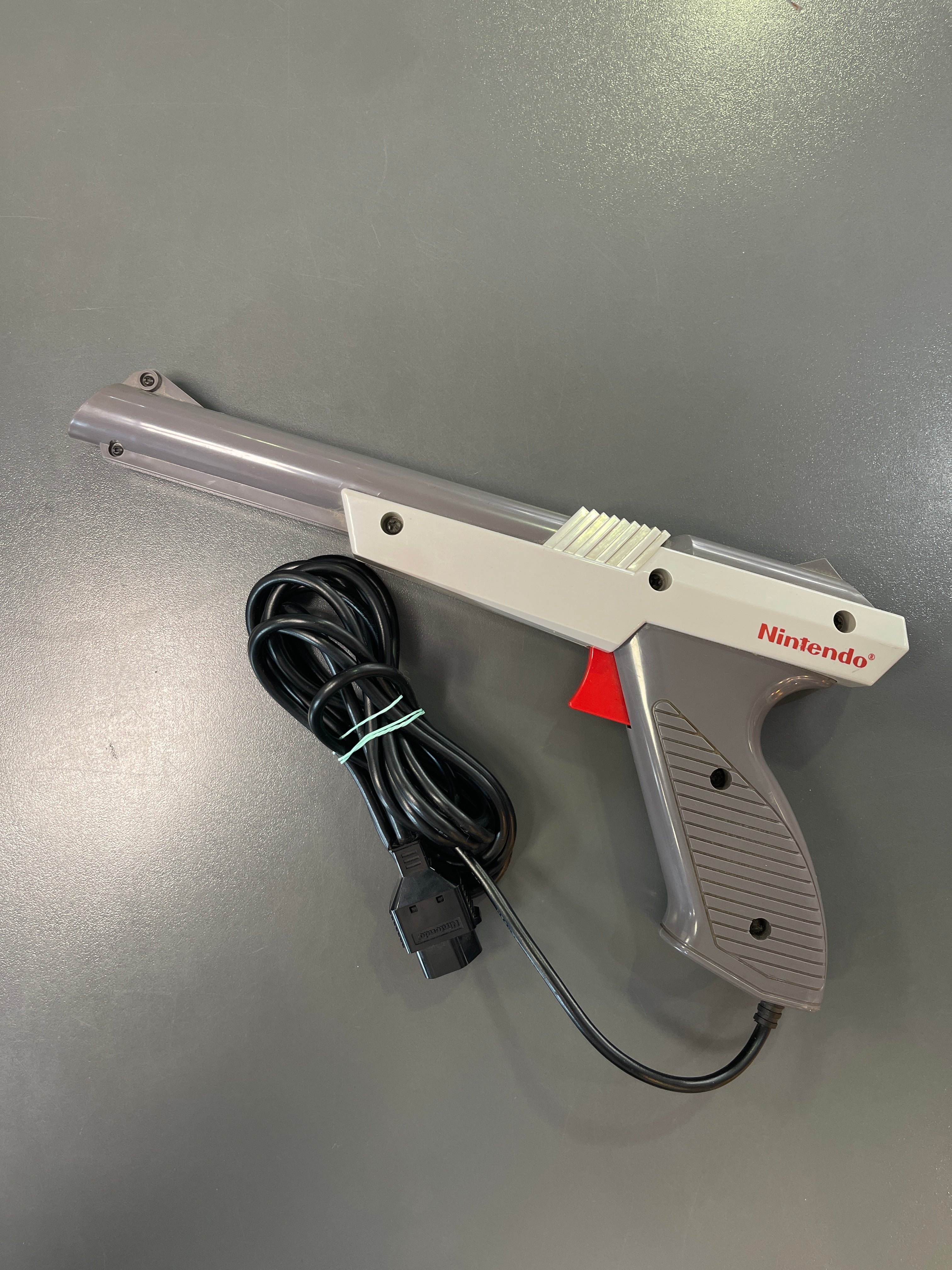 Nintendo NES Light Gun Zapper 1985